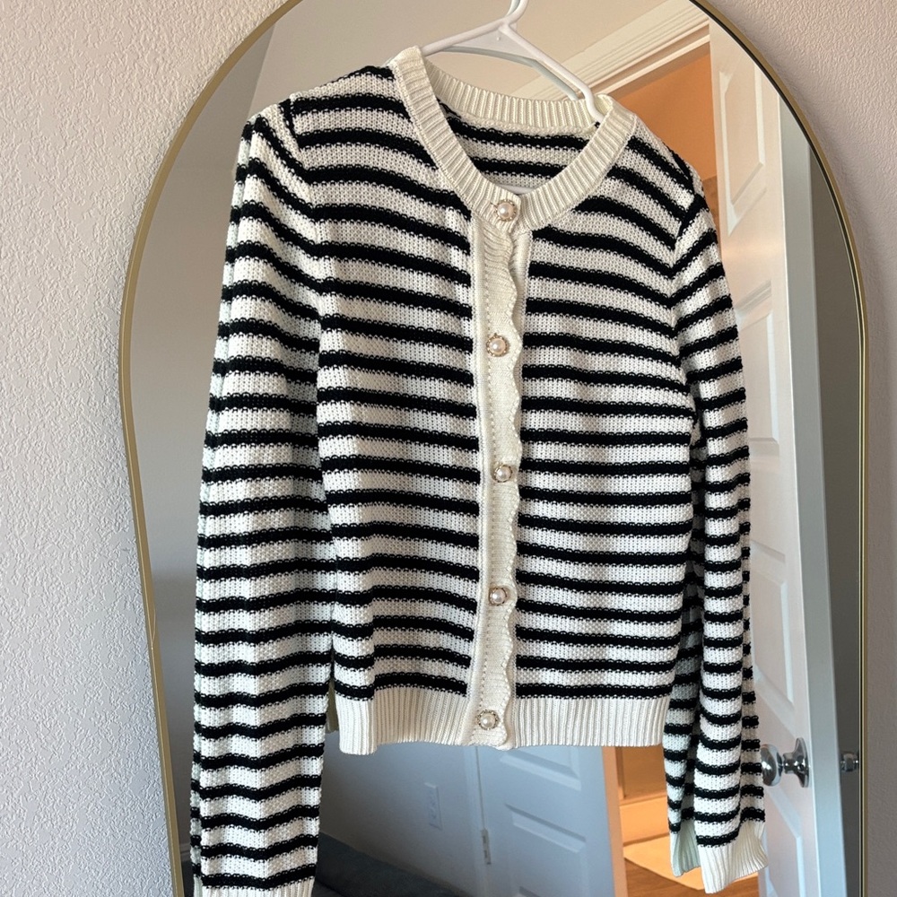 Striped Black and White Women's Sweater